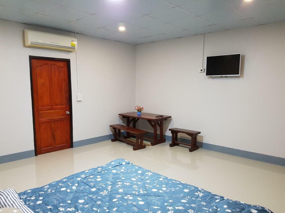 Muangchaem House אורחן מאה צ'אם